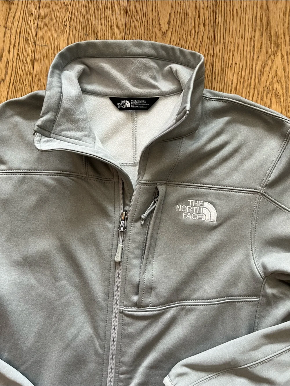The North Face Apex Bionic Softshell Jacket Mens Small S Grey Full Zip Windproof